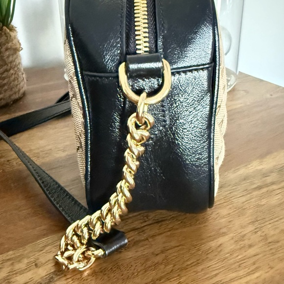 Gucci Beige and Black Crossbody Bag - Picture 5 of 13